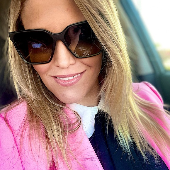 Meet your Posher, Jill - Picture 3 of 4